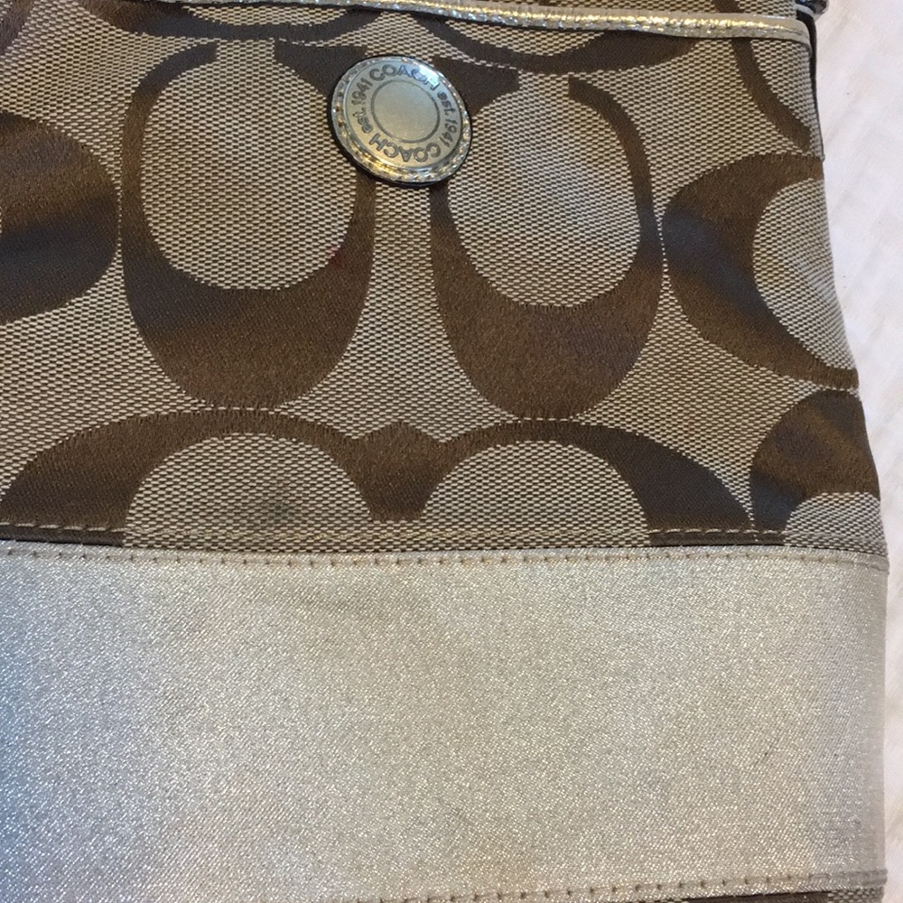Gold stripe signature coach cross body - Picture 2 of 8